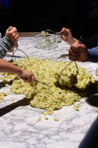 © Camille Orlandini · Écrasé de pomme de terre avec les groupes famille et sociolinguistique de l’Accoord